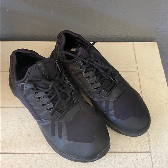 Adidas Originals Tubular Runner Youth Size 3.5 - Picture 1 of 7